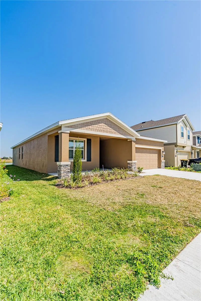 716 DARING DRIVE Davenport, FL 33837