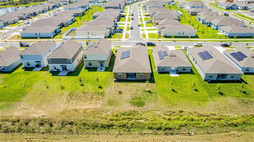 716 DARING DRIVE Davenport, FL 33837