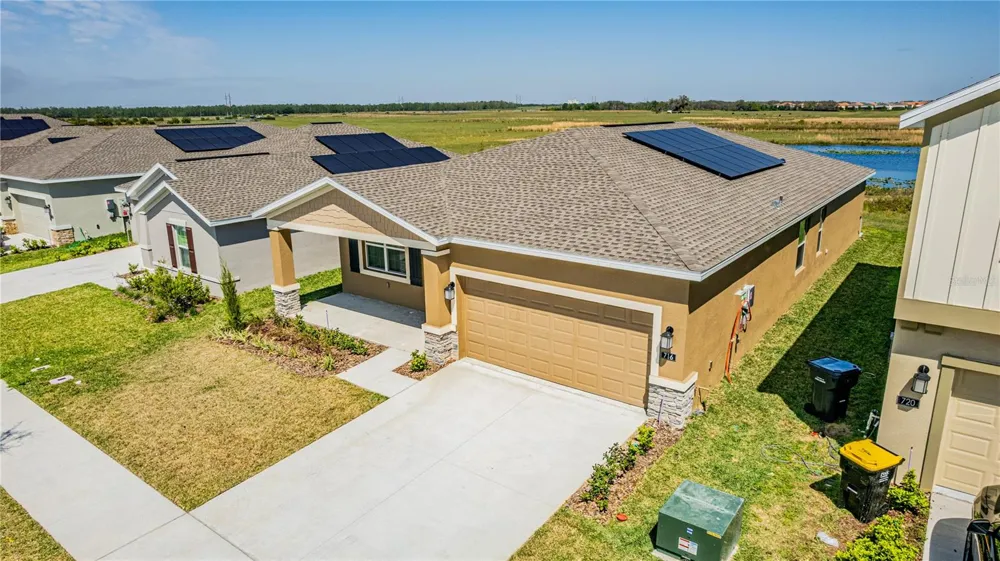 716 DARING DRIVE Davenport, FL 33837