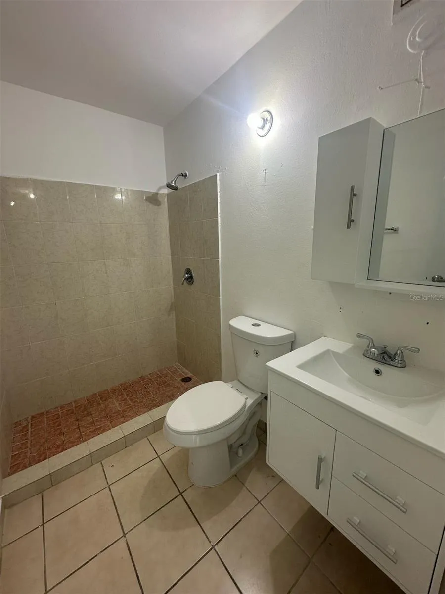 Apt 123 PR 190 / SERATE #123 Carolina, PR 00982