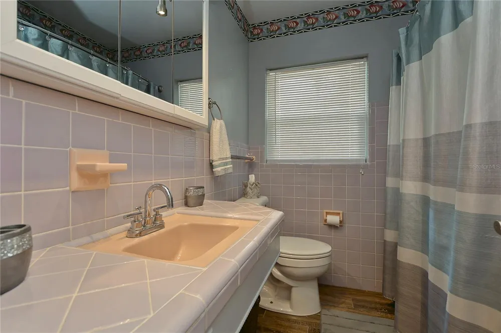 5850 24TH AVENUE S Gulfport, FL 33707