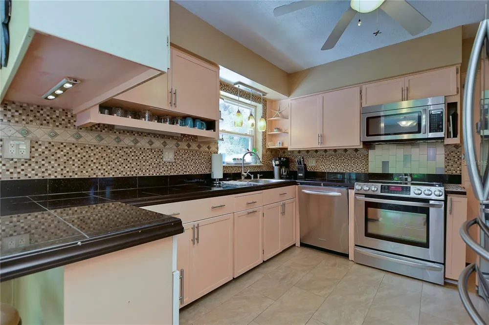 5850 24TH AVENUE S Gulfport, FL 33707