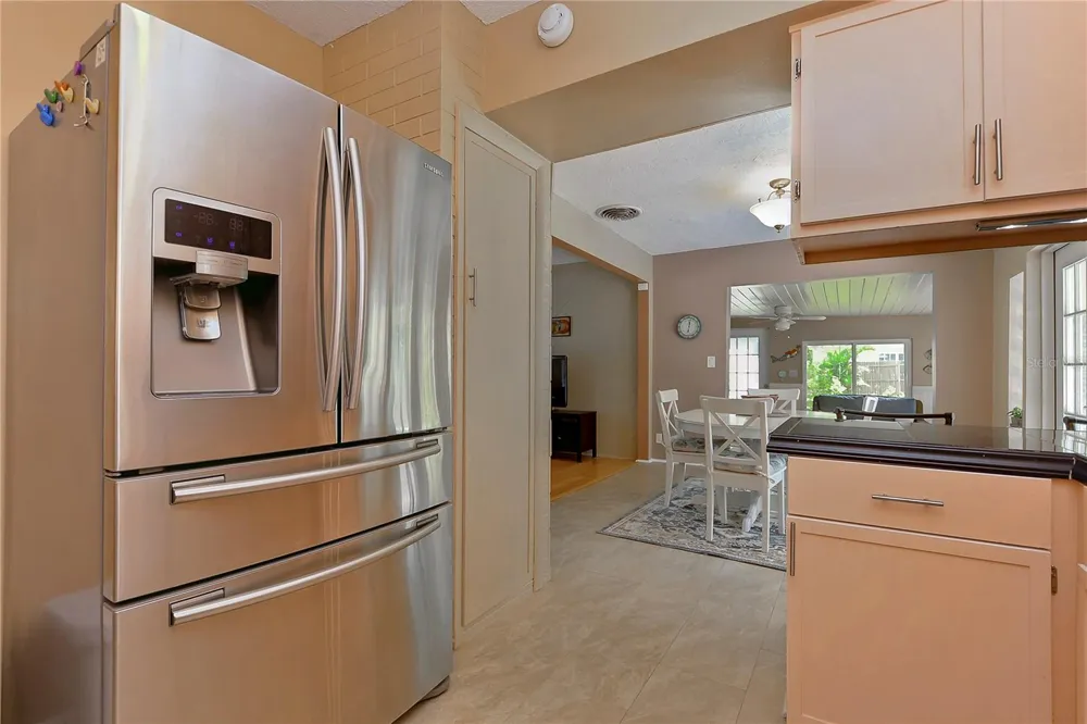 5850 24TH AVENUE S Gulfport, FL 33707