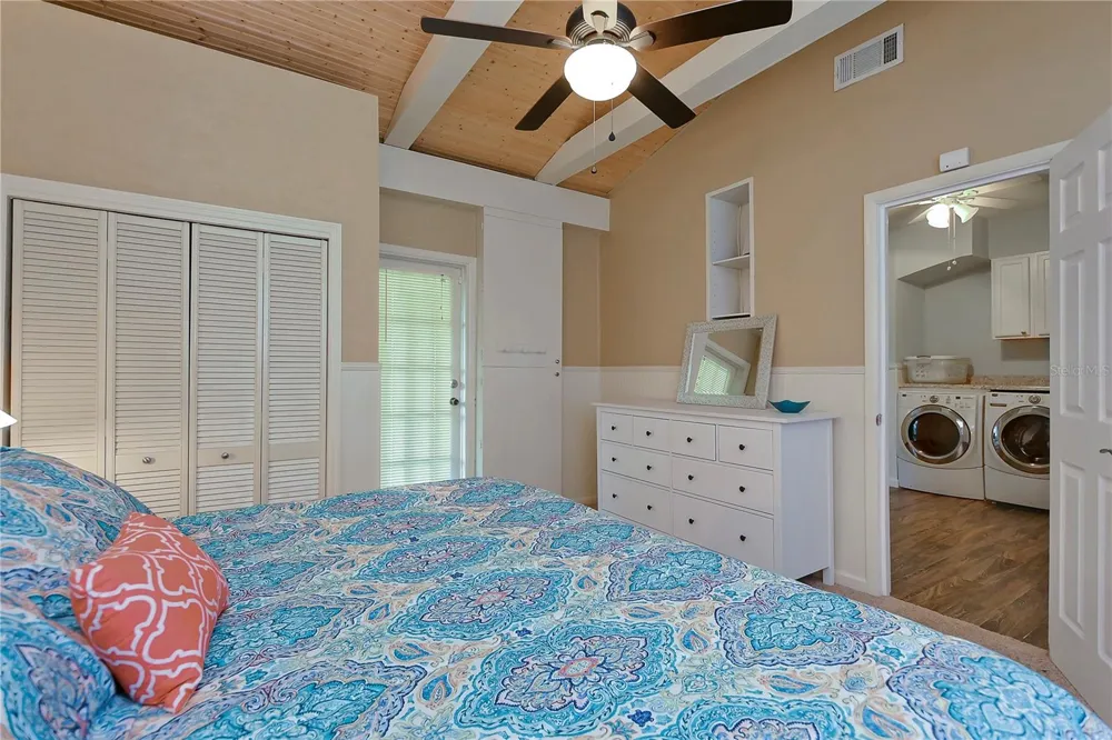 5850 24TH AVENUE S Gulfport, FL 33707