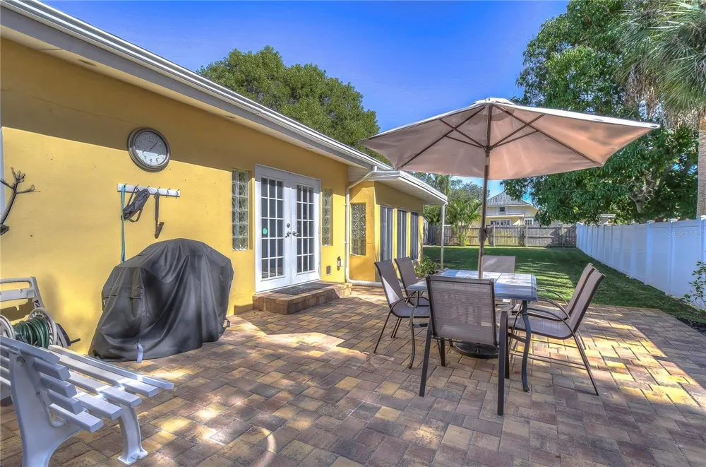 5850 24TH AVENUE S Gulfport, FL 33707
