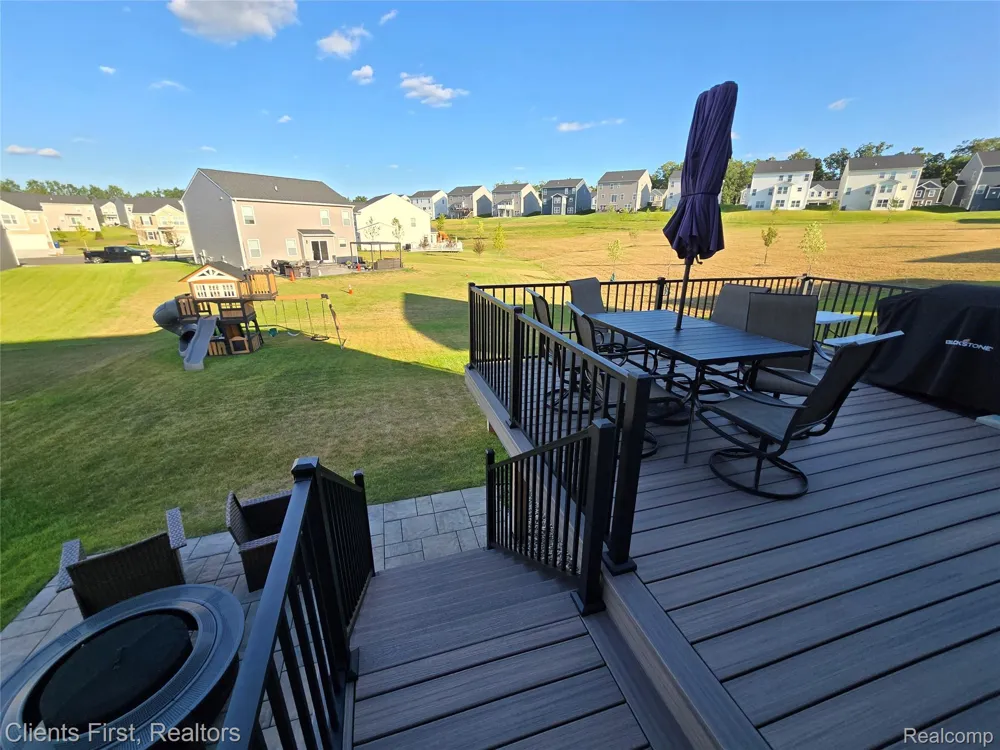 291 Quartz Way White Lake Charter Township, MI 48386
