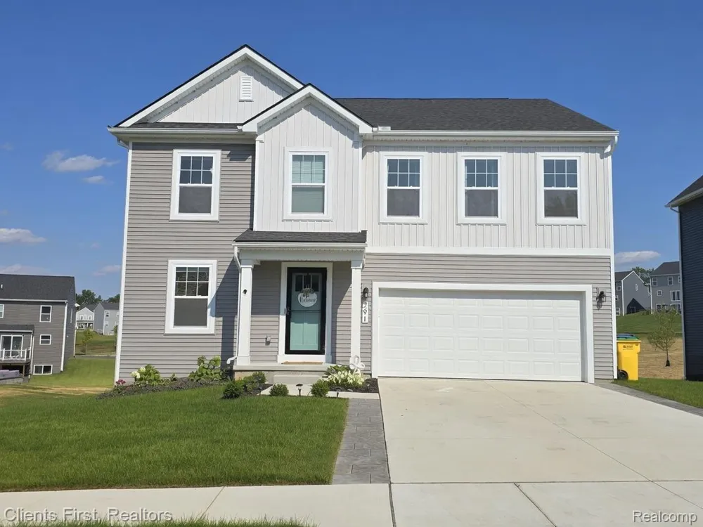 291 Quartz Way White Lake Charter Township, MI 48386