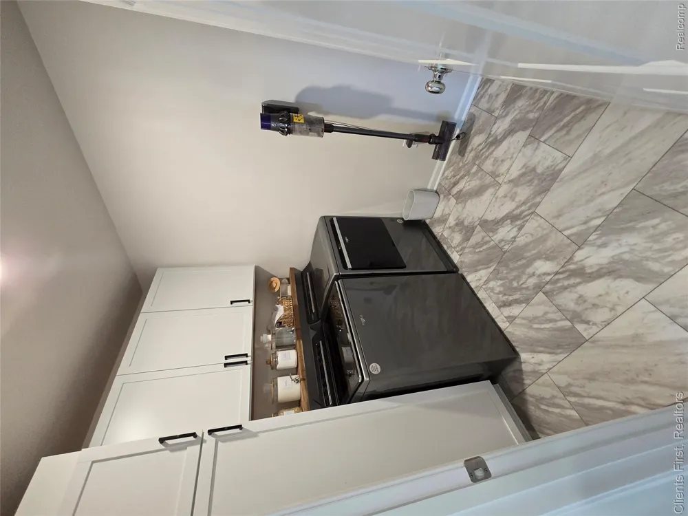 291 Quartz Way White Lake Charter Township, MI 48386
