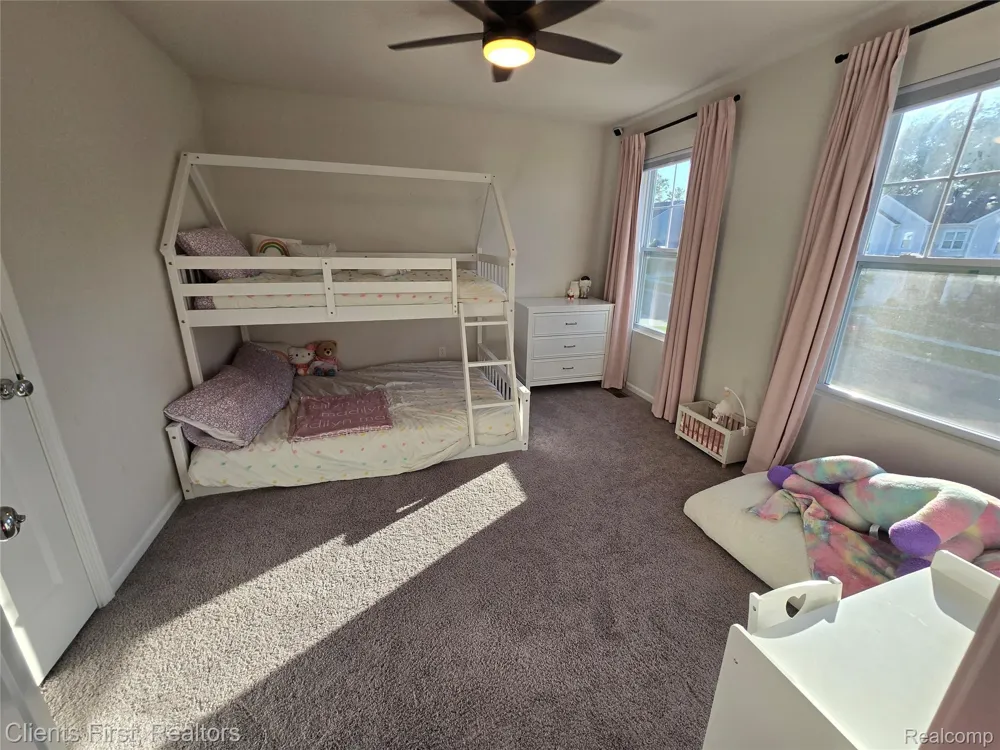 291 Quartz Way White Lake Charter Township, MI 48386
