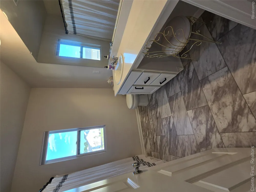 291 Quartz Way White Lake Charter Township, MI 48386