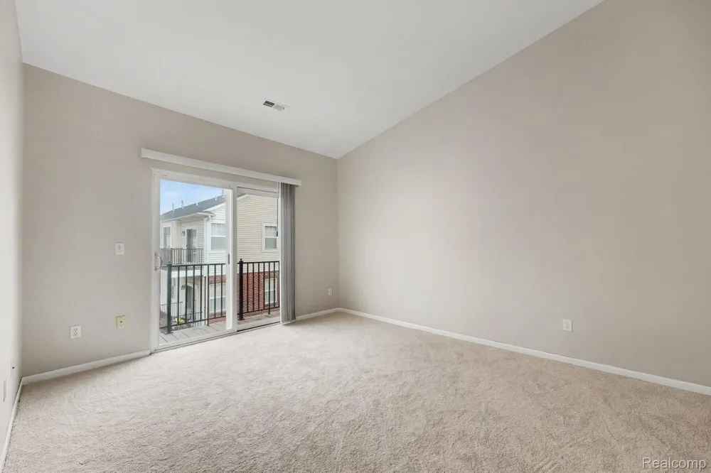 43054 STRAND DRIVE Sterling Heights City, MI 48313