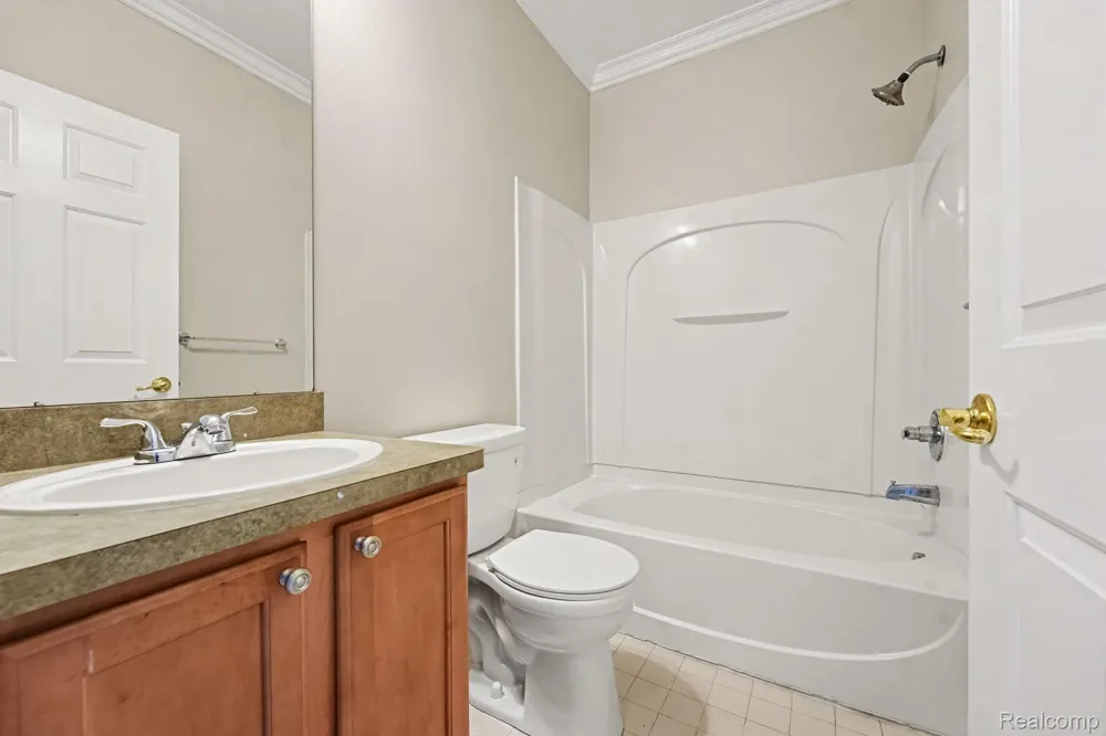 43054 STRAND DRIVE Sterling Heights City, MI 48313