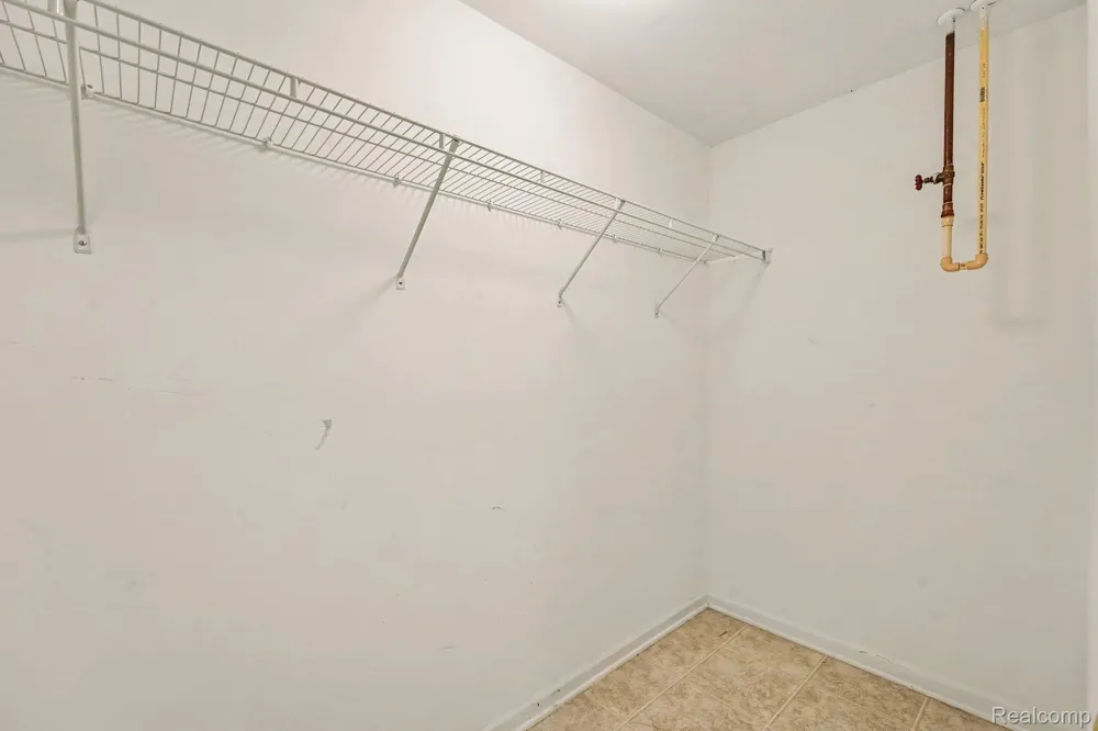 43054 STRAND DRIVE Sterling Heights City, MI 48313