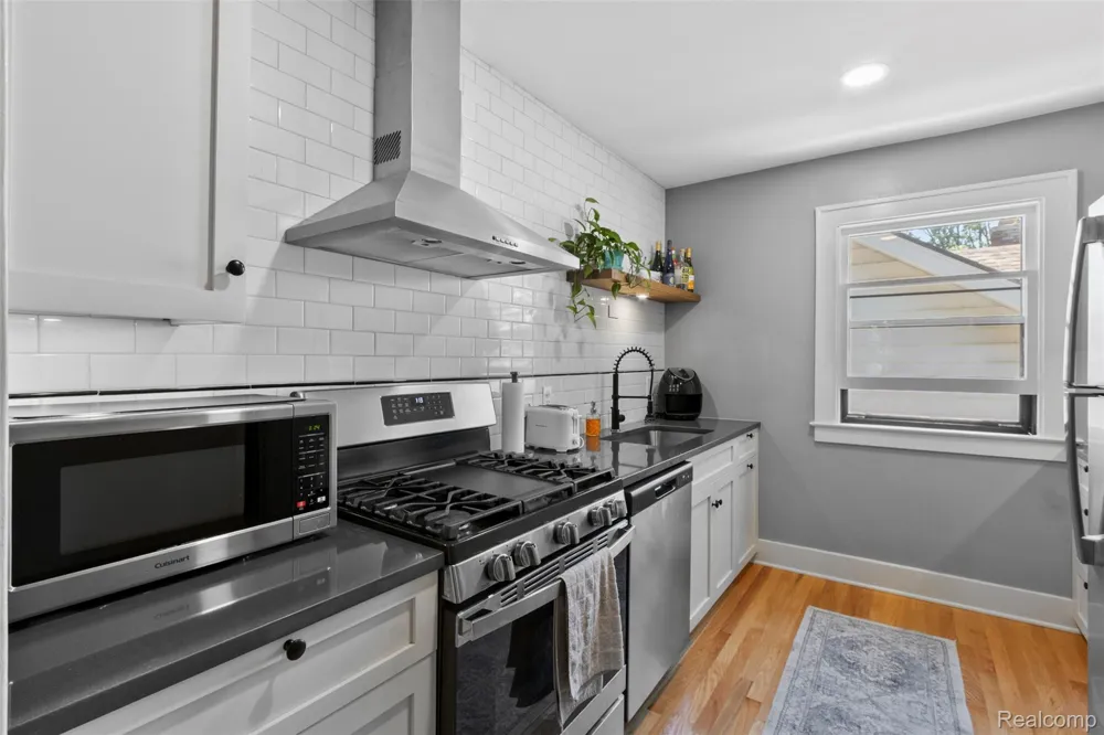 903 E 2nd Street Royal Oak City, MI 48067