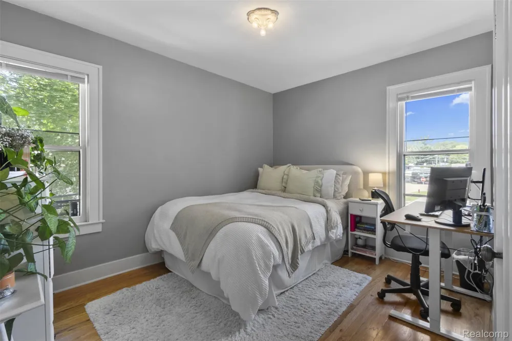903 E 2nd Street Royal Oak City, MI 48067