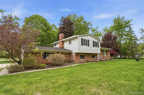 2478 Hiller Road