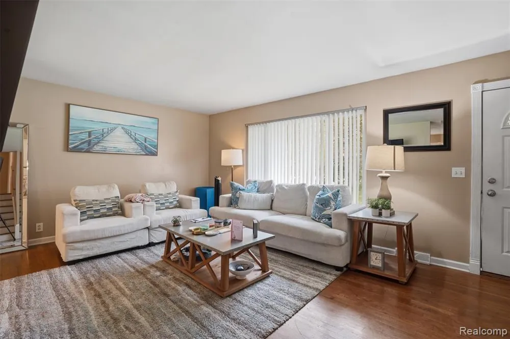 2478 Hiller Road West Bloomfield Charter Township, MI 48324