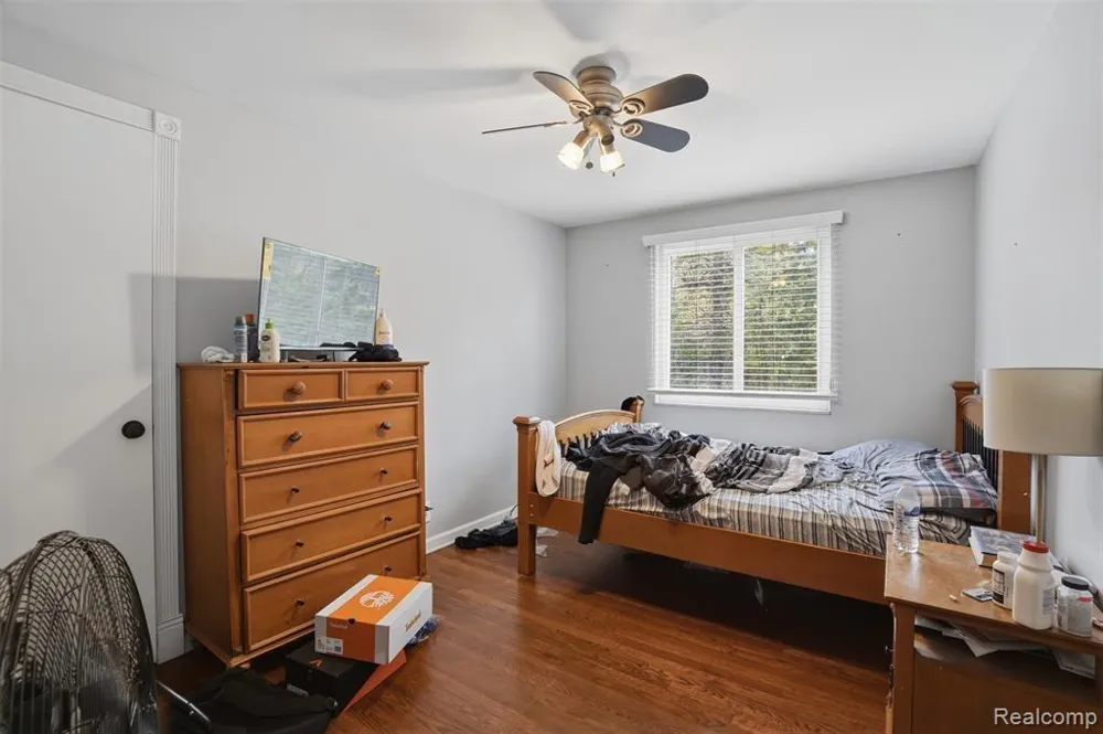 2478 Hiller Road West Bloomfield Charter Township, MI 48324