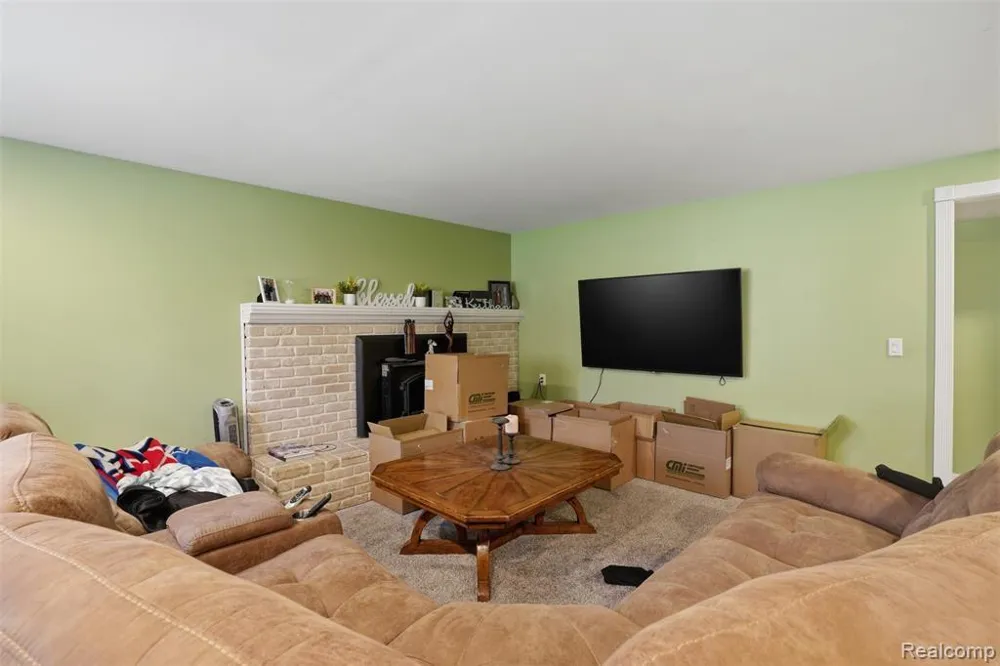 2478 Hiller Road West Bloomfield Charter Township, MI 48324