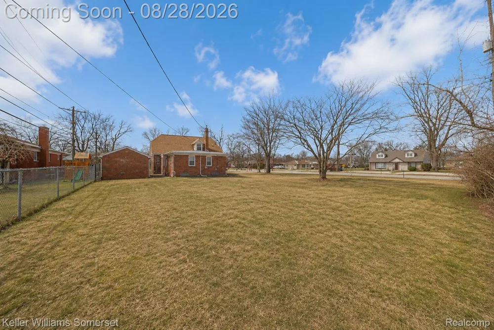 23250 FIRWOOD AVENUE Eastpointe City, MI 48021