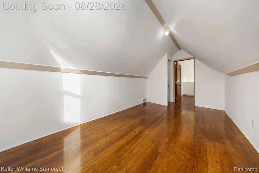 23250 FIRWOOD AVENUE Eastpointe City, MI 48021