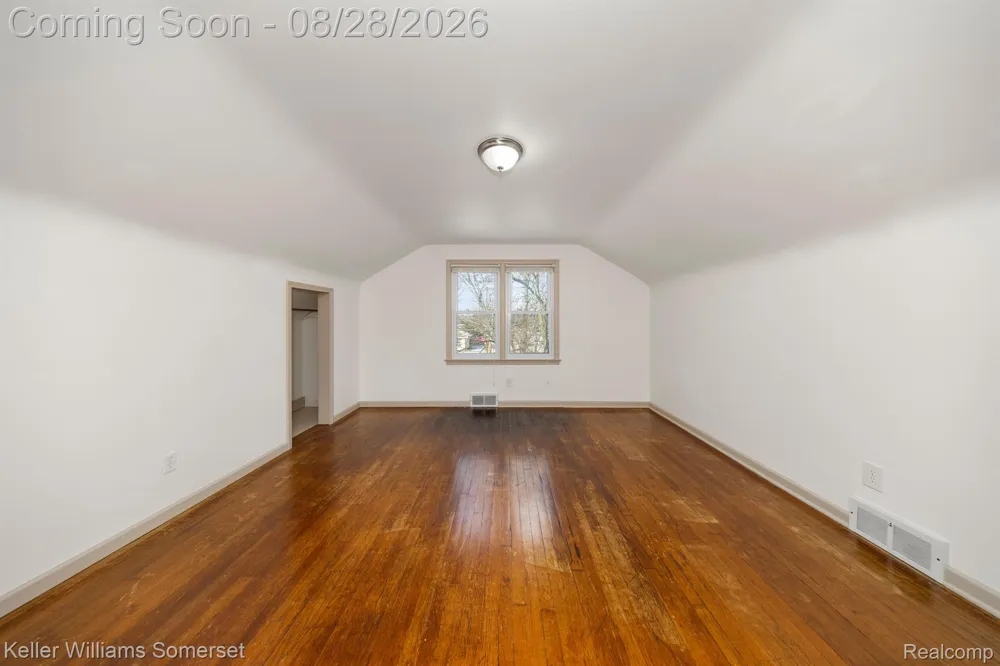 23250 FIRWOOD AVENUE Eastpointe City, MI 48021