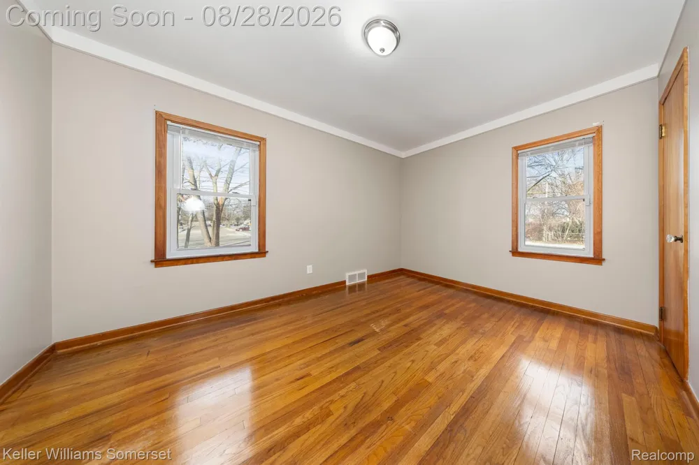 23250 FIRWOOD AVENUE Eastpointe City, MI 48021