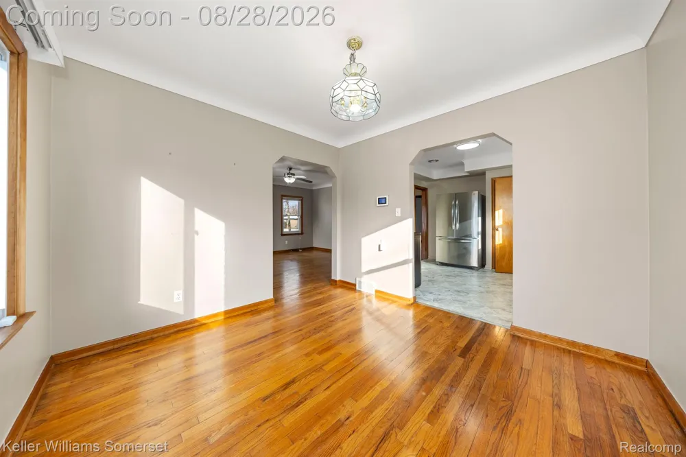 23250 FIRWOOD AVENUE Eastpointe City, MI 48021