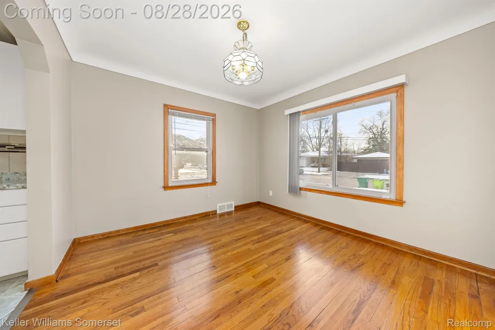 23250 FIRWOOD AVENUE Eastpointe City, MI 48021