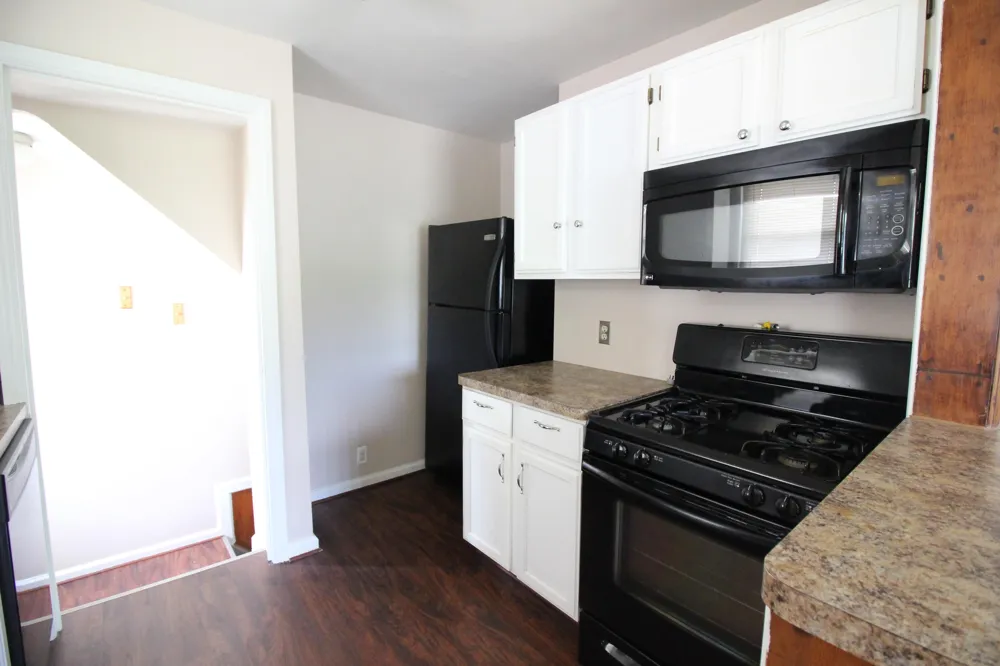 633 North Drive Wyandotte City, MI 48192