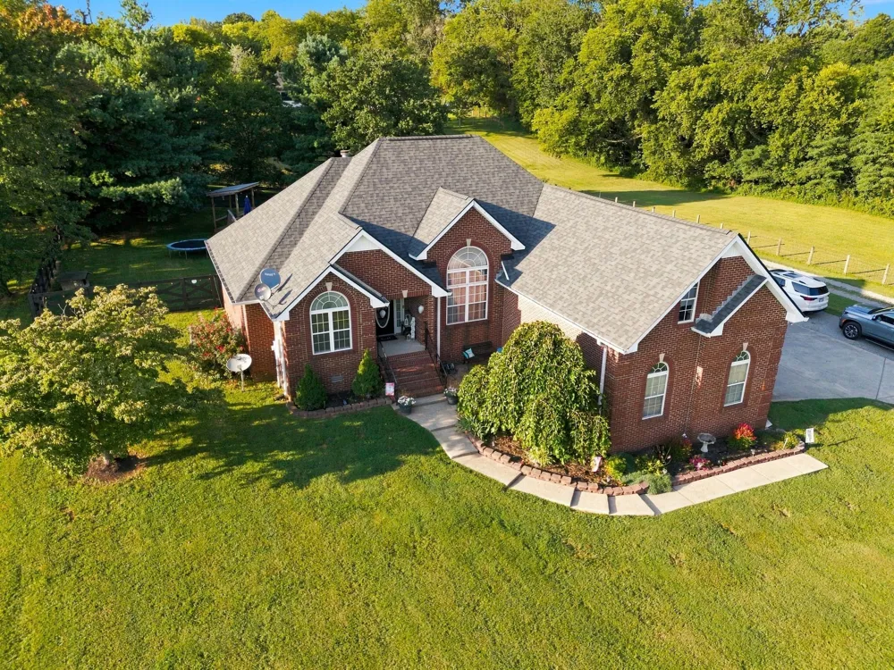 8474 Guthrie Rd Cross Plains, TN 37049