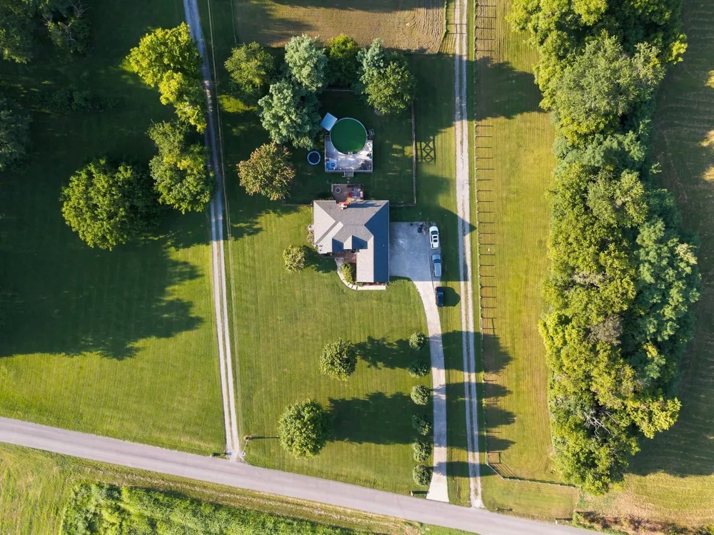 8474 Guthrie Rd Cross Plains, TN 37049