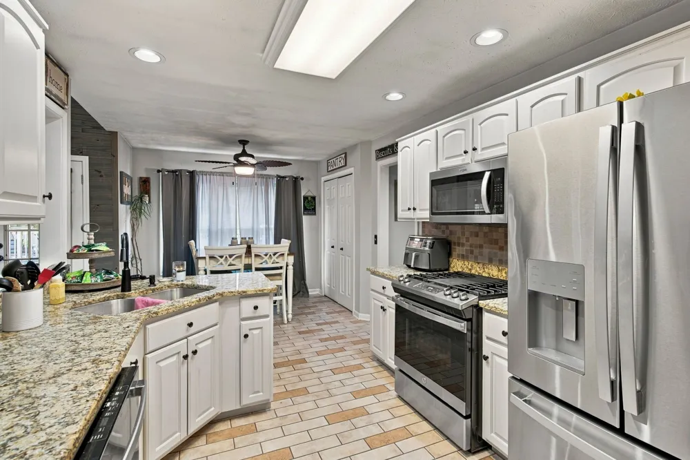8474 Guthrie Rd Cross Plains, TN 37049