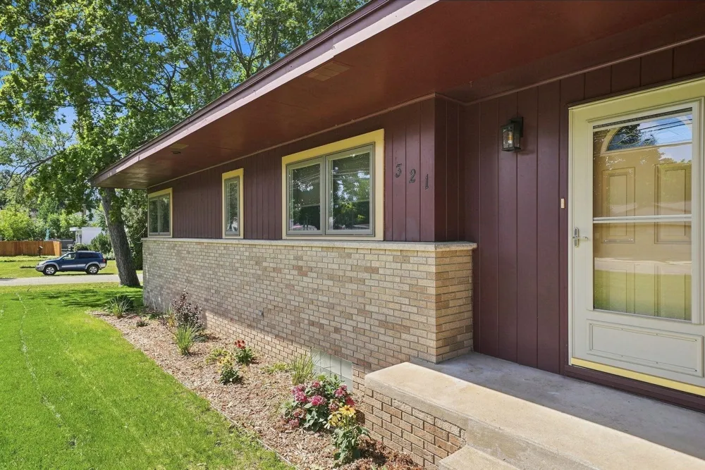 321 Front Street Lake City City, MI 49651