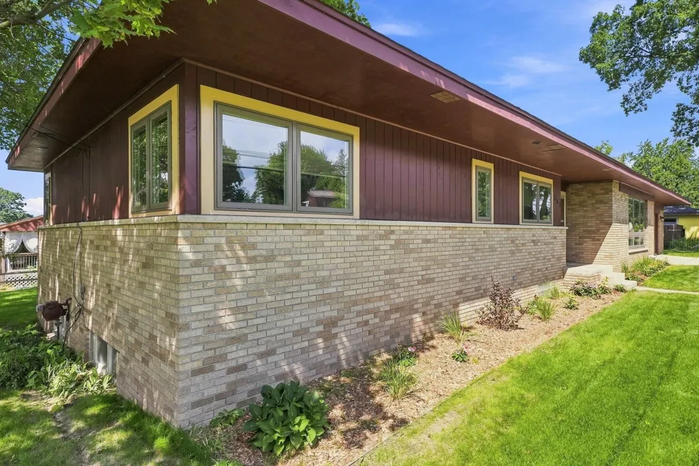 321 Front Street Lake City City, MI 49651