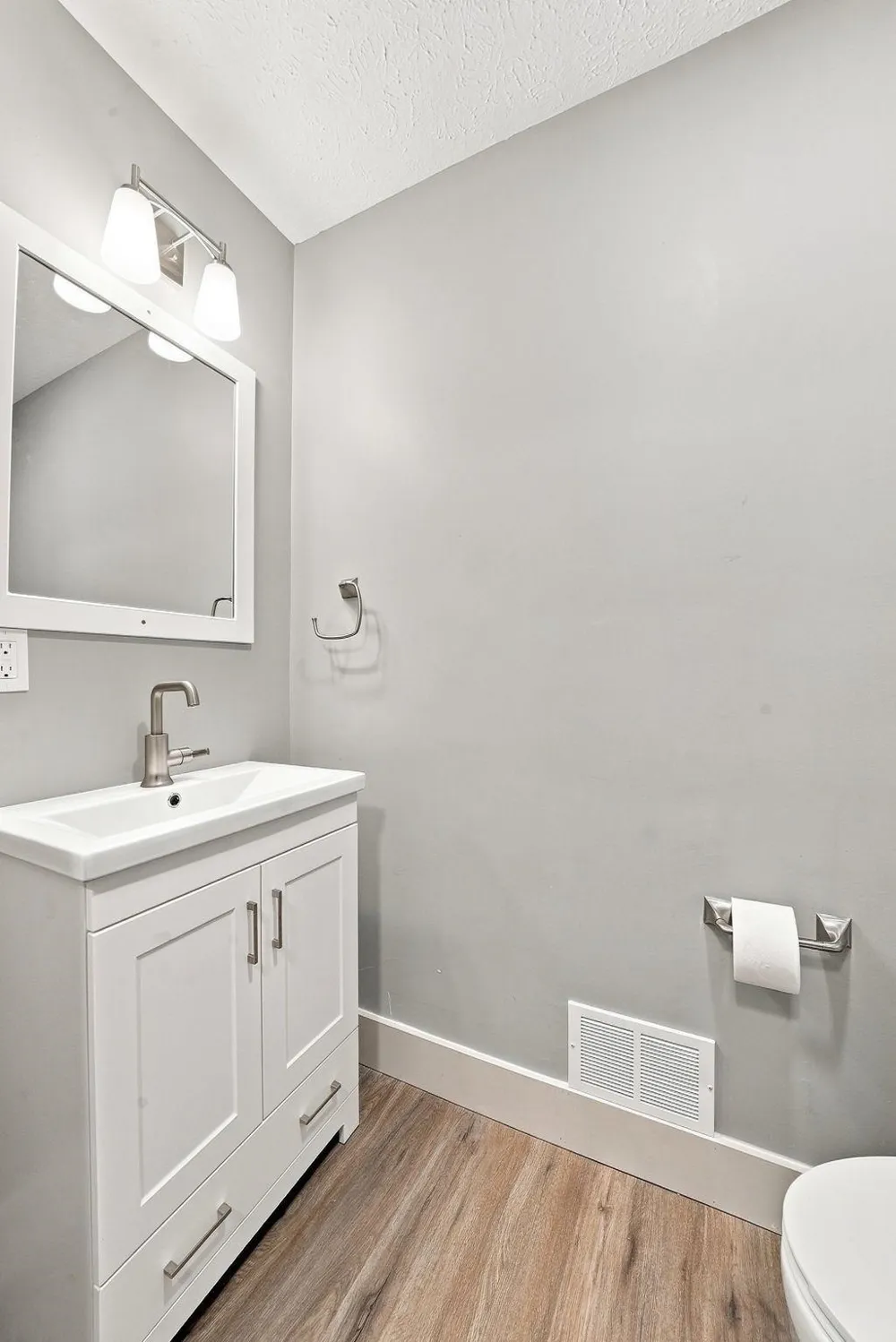 321 Front Street Lake City City, MI 49651