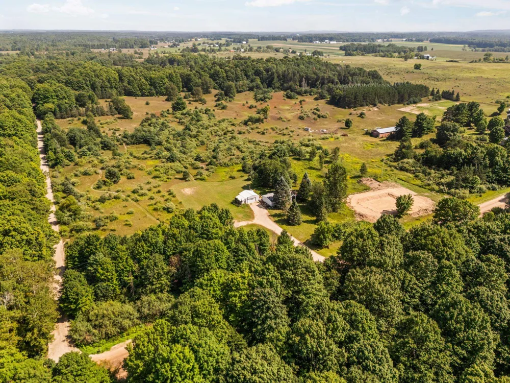 8645 Rahe Road Mayfield Township, MI 49648