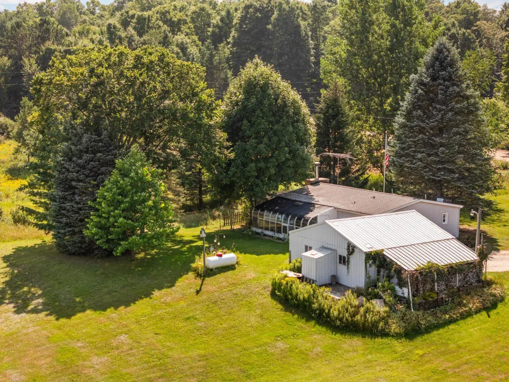 8645 Rahe Road Mayfield Township, MI 49648
