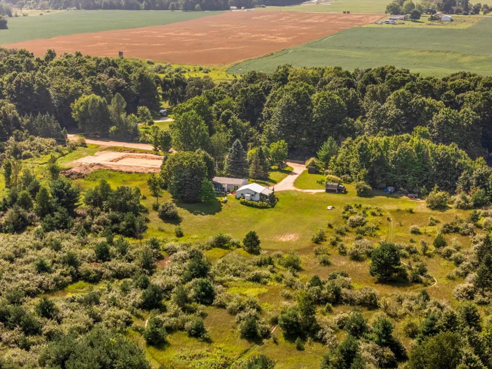 8645 Rahe Road Mayfield Township, MI 49648