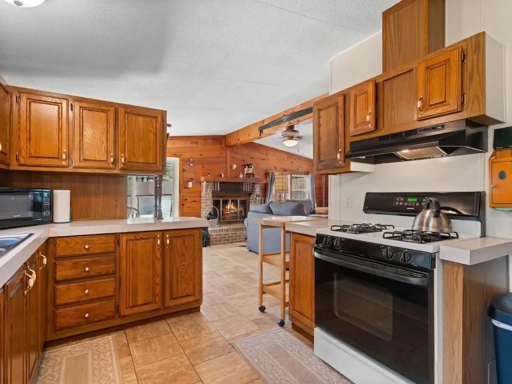 8645 Rahe Road Mayfield Township, MI 49648