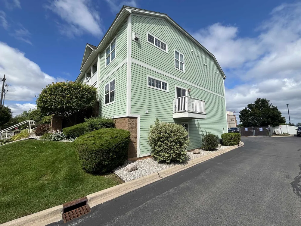 707 E State Street Traverse City City, MI 49686