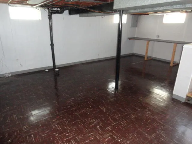 19317 Woodside Street Harper Woods City, MI 48225