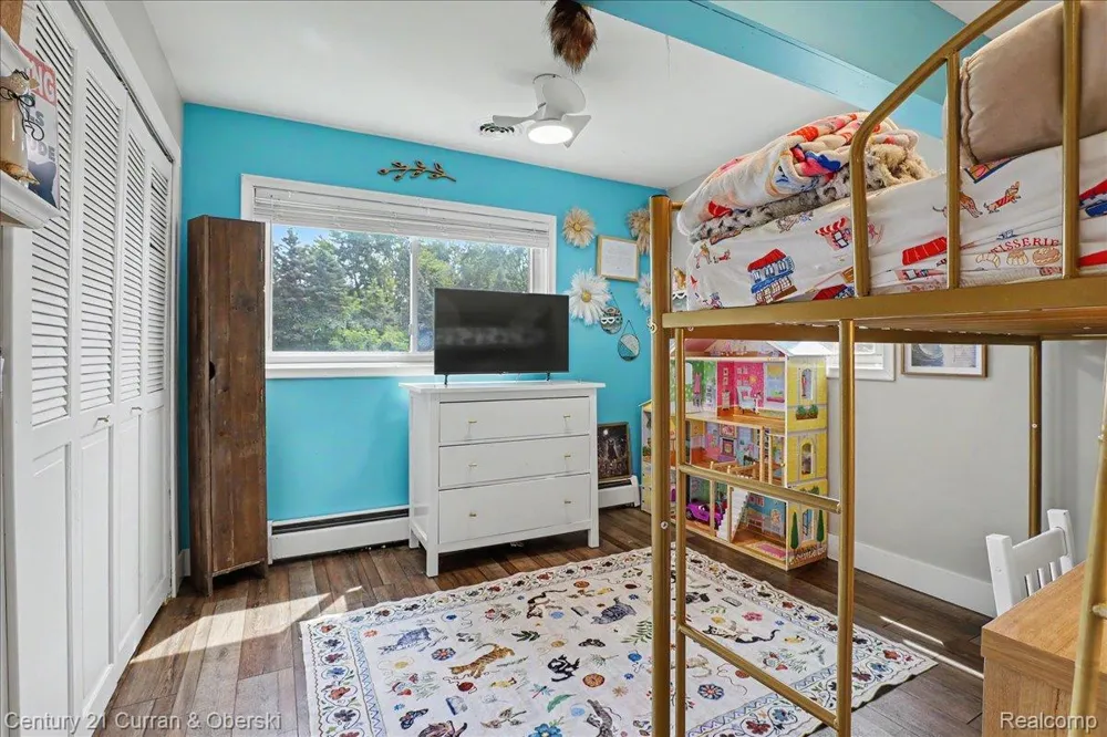 34340 Huron River Drive Huron Charter Township, MI 48164