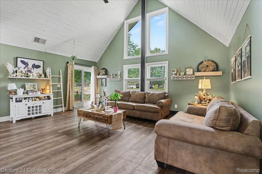 34340 Huron River Drive Huron Charter Township, MI 48164