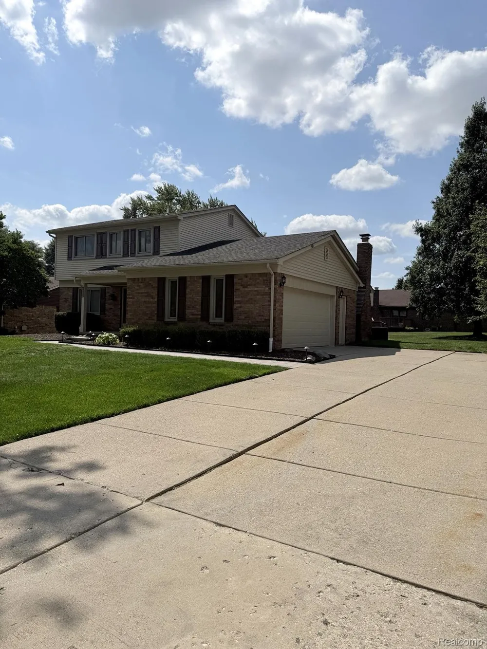 2070 Winchester Road Rochester Hills City, MI 48307