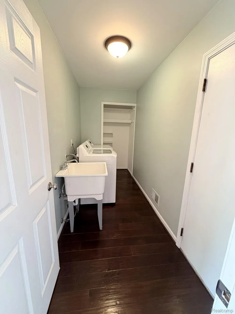 2070 Winchester Road Rochester Hills City, MI 48307