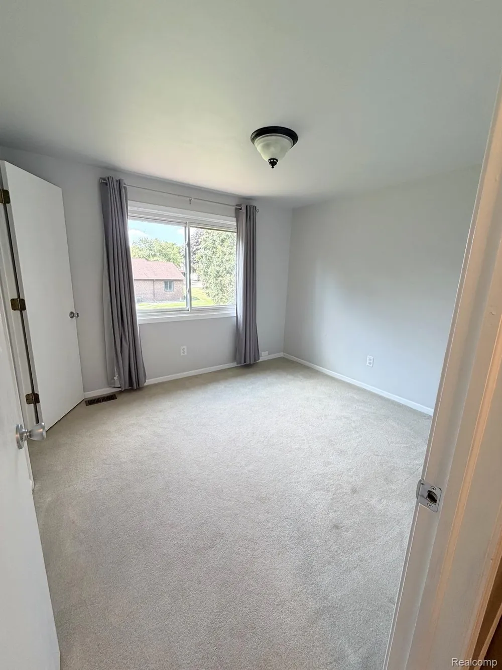 2070 Winchester Road Rochester Hills City, MI 48307