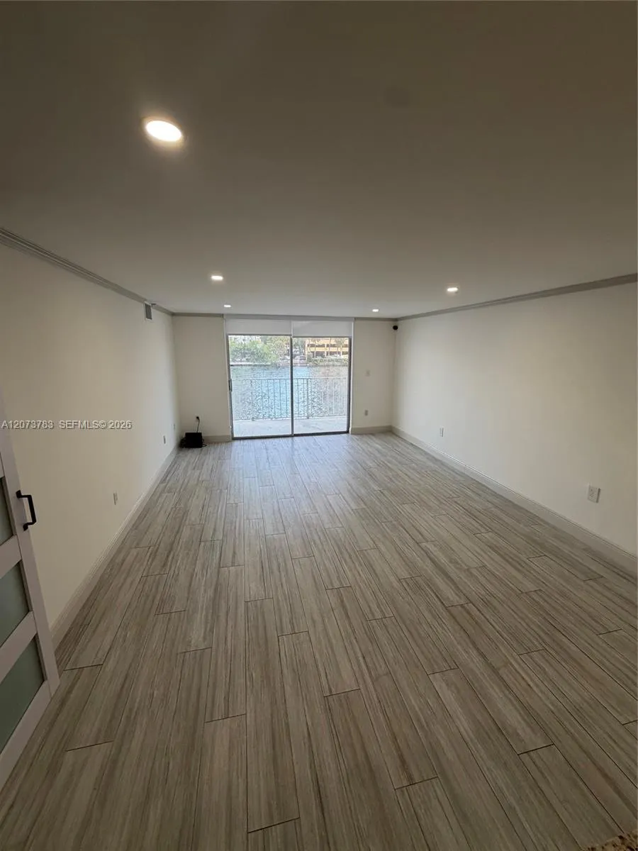 4000 NE 170th St #207 North Miami Beach, FL 33160