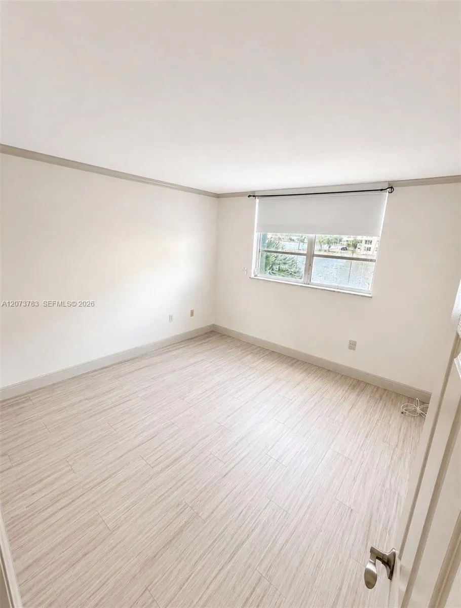 4000 NE 170th St #207 North Miami Beach, FL 33160