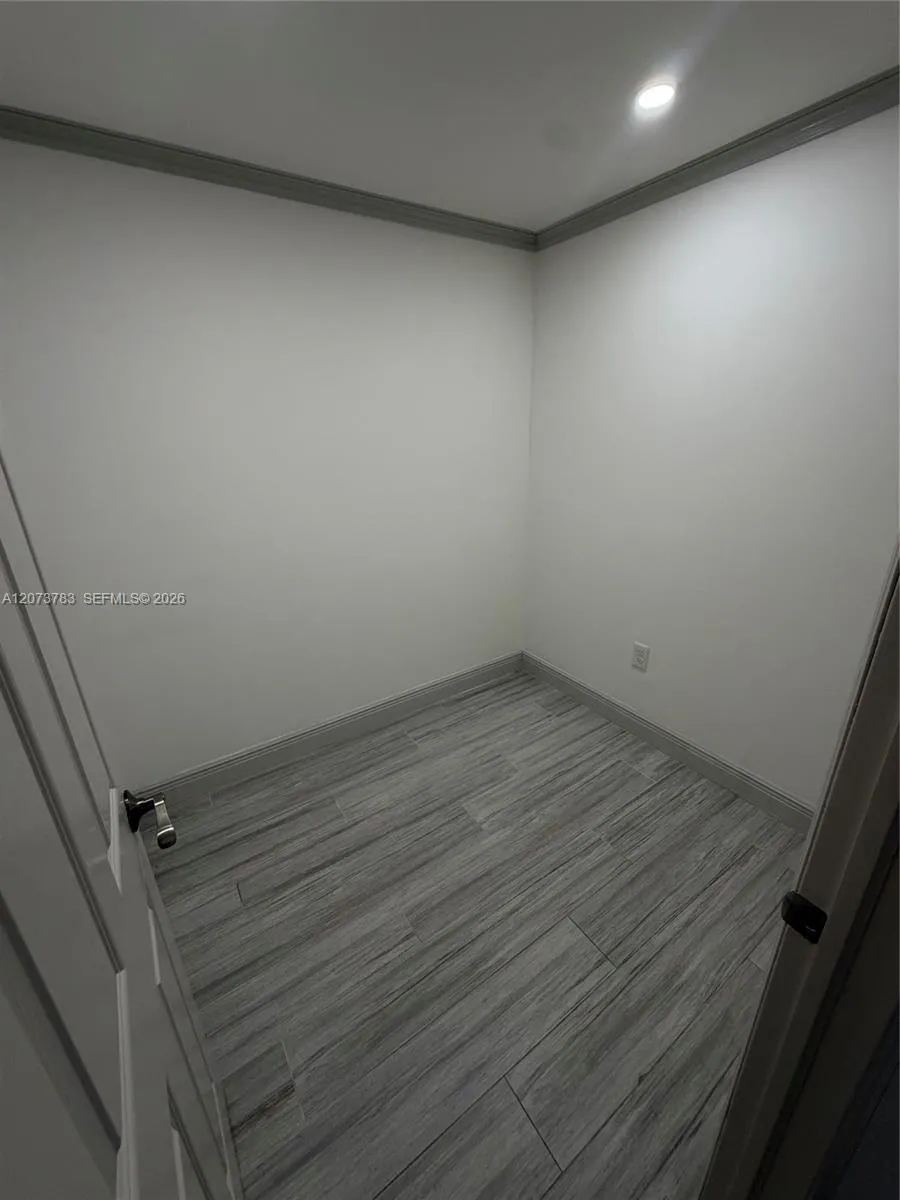 4000 NE 170th St #207 North Miami Beach, FL 33160